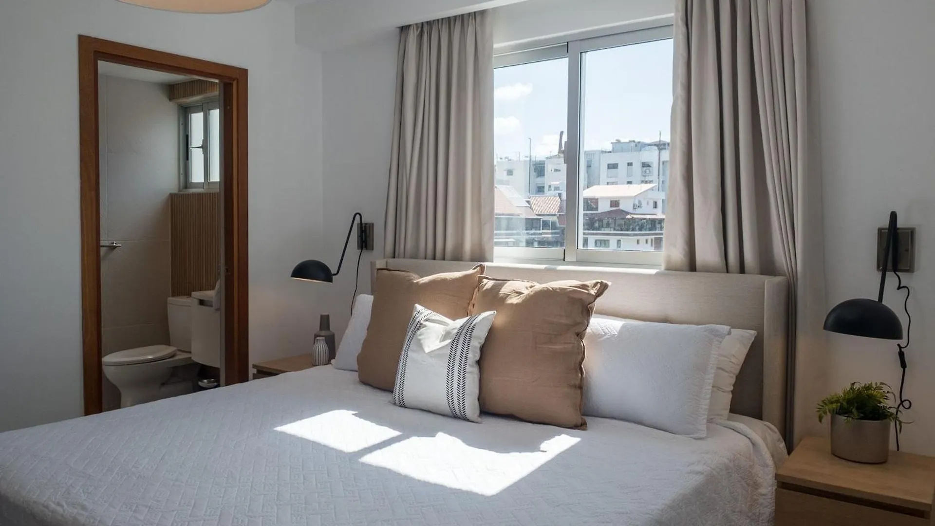 Armonia 30 Suites By Yellowkey Los Prados